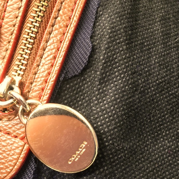 Coach Gold Tone Turnlock Bag Charm Zipper Pull Charm - Picture 6 of 6